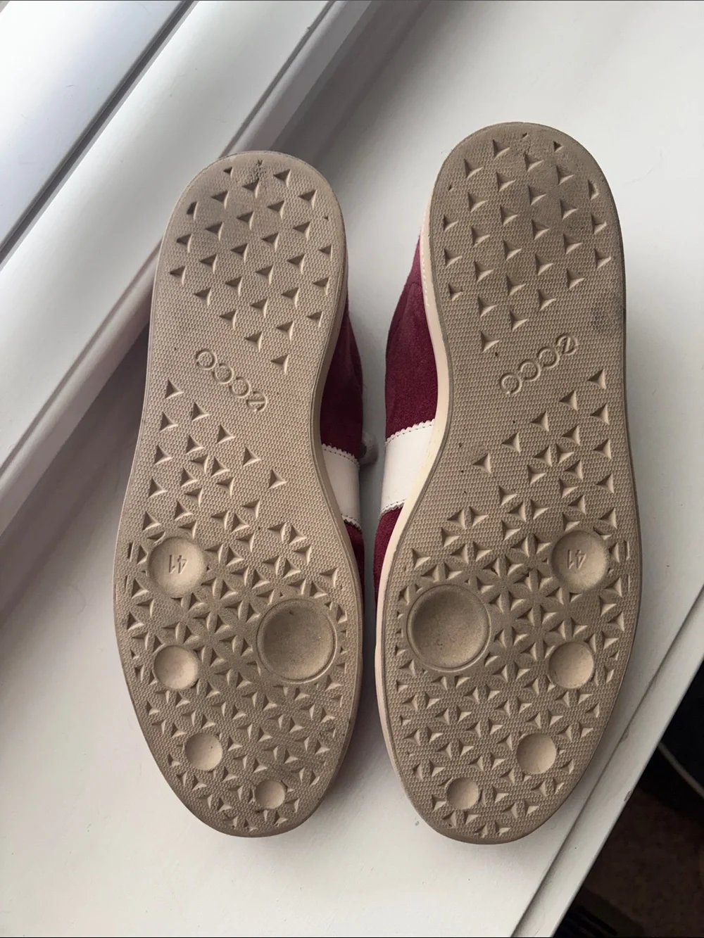 Ecco Women’s Burgundy Suede Lace-Up Sneakers with White Stripe-size 41 (US 10)